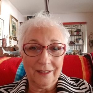 Meet your Posher, Paula